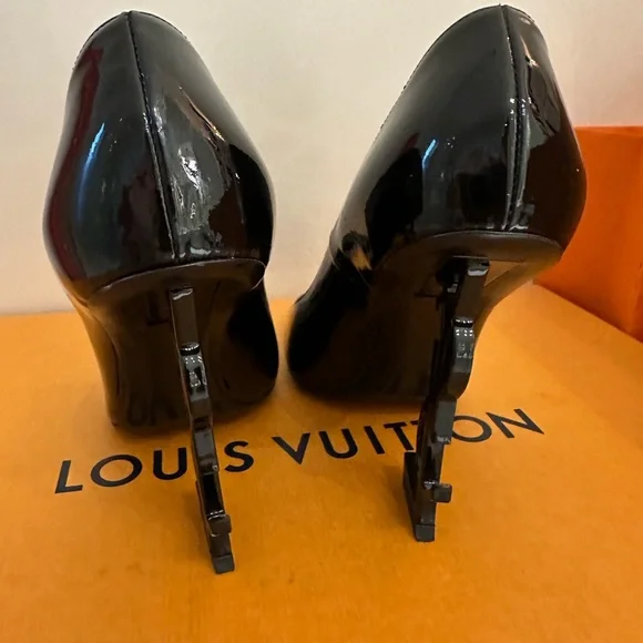 Yves Saint Laurent Black Heels with Unique Logo Heel - Picture 5 of 7